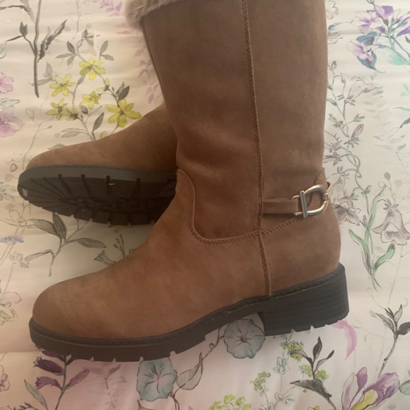 Anne Klein Brand New Women’s Size 7 Warm Boots - Picture 7 of 9